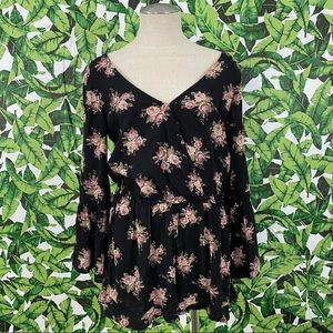 AEO Floral V-Neck Romper 662